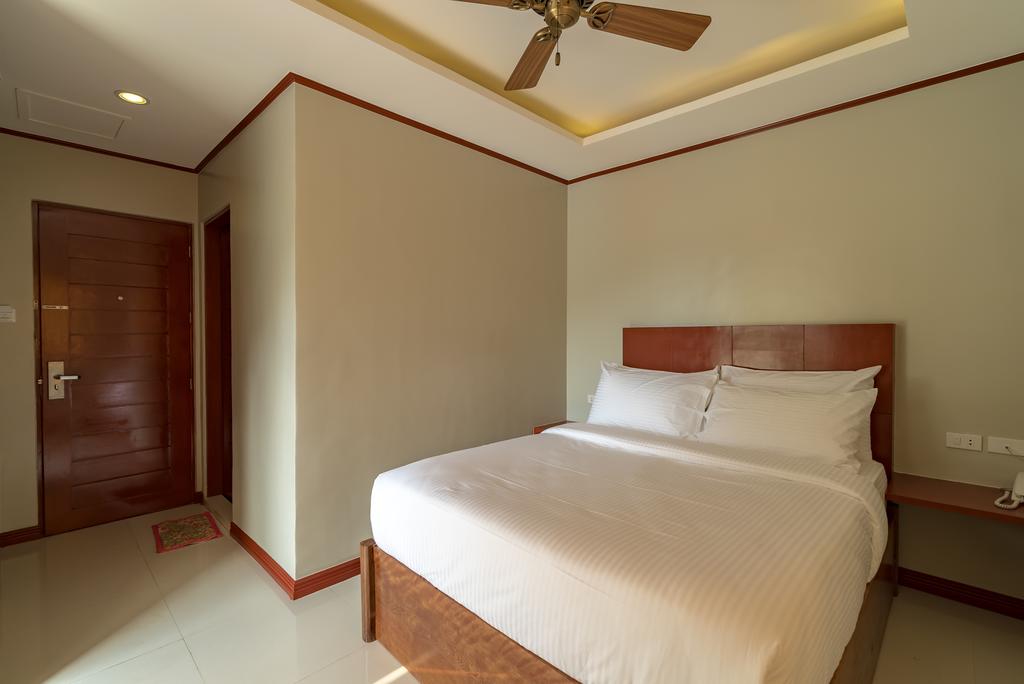 Coral Cliff DLX room