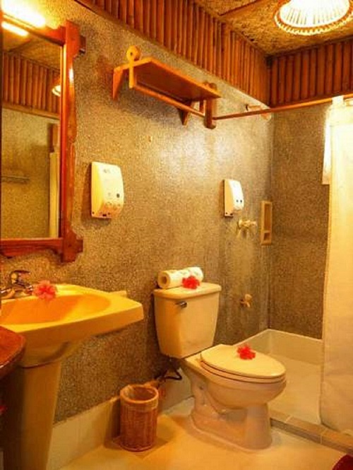 El Rio y Mar Resort room 2 bathroom