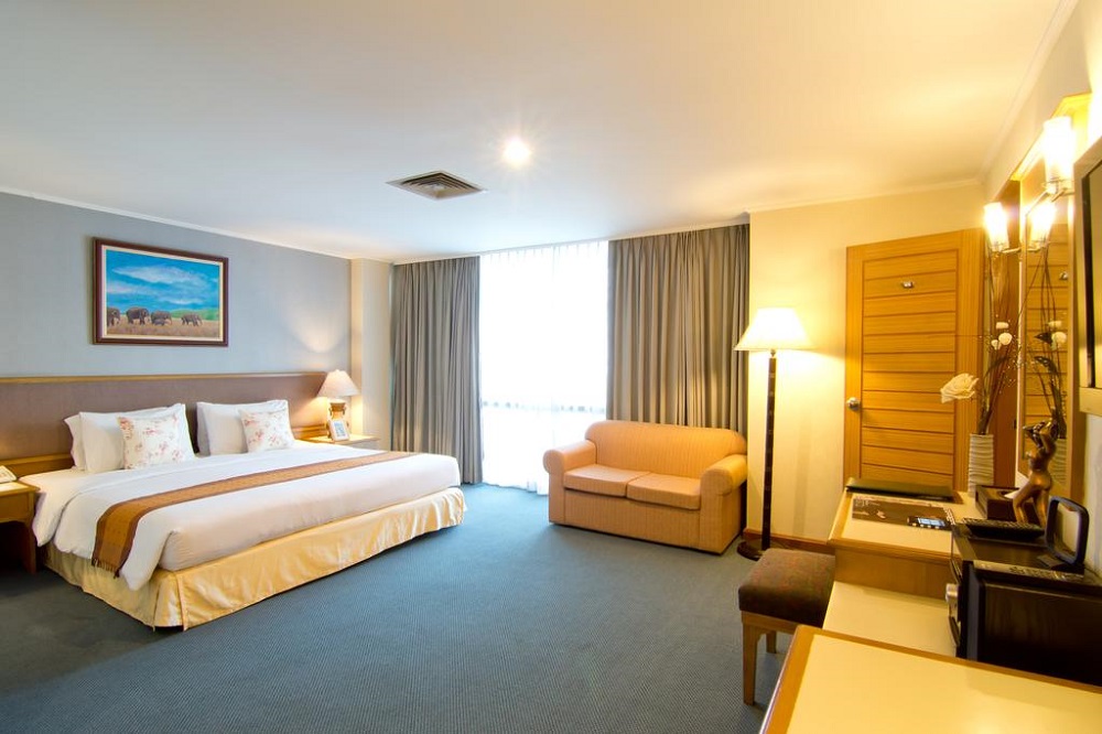 Manhattan Hotel Bangkok Room 2